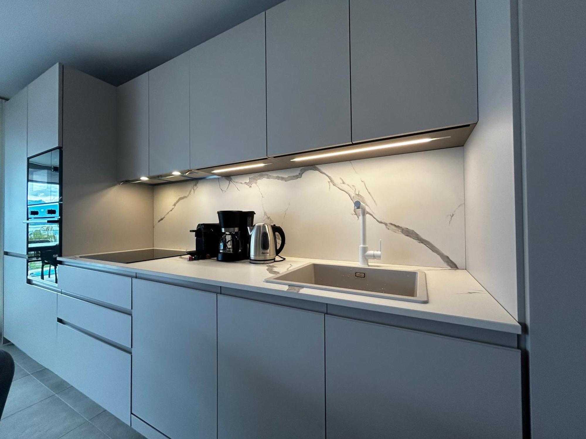Family Apartment, Near The Whit Private Park Appartement